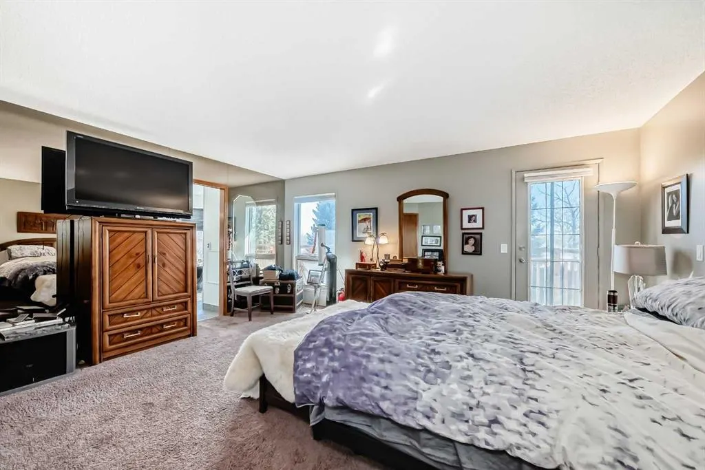 135 Canter Place SW