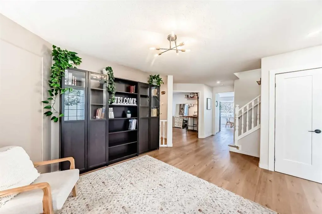 132 Hidden Valley Crescent NW