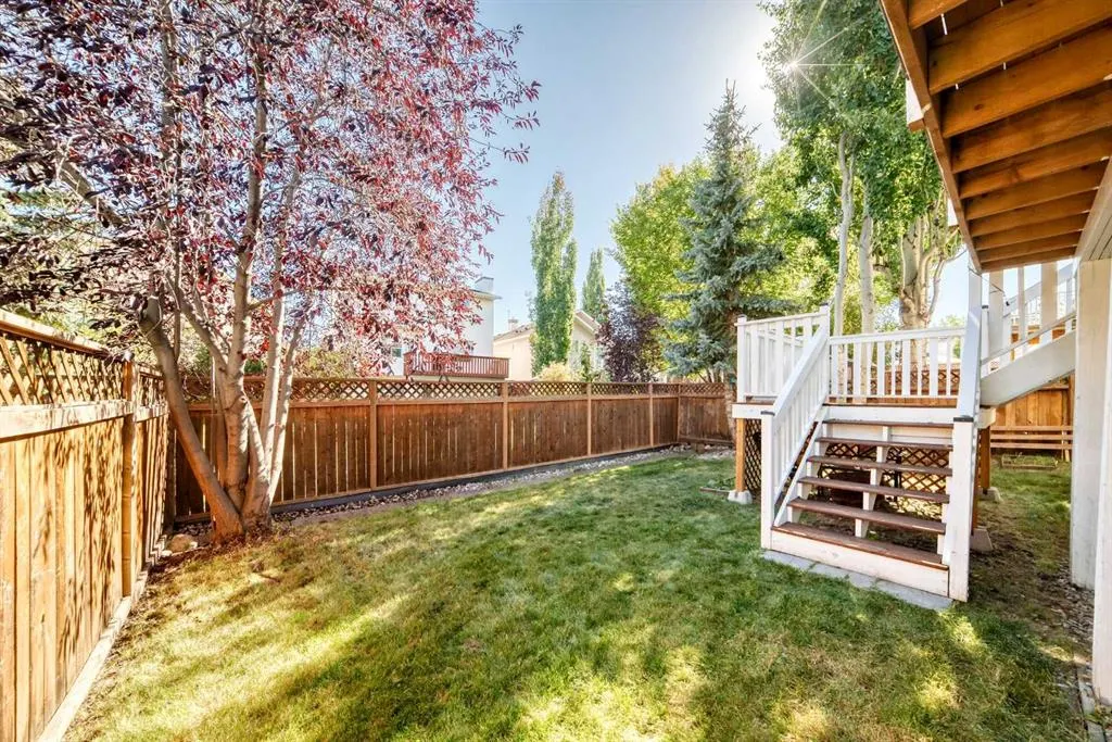132 Hidden Valley Crescent NW