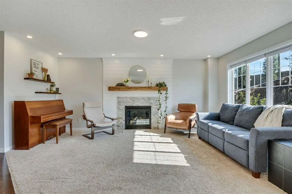 233 Cimarron Vista Way