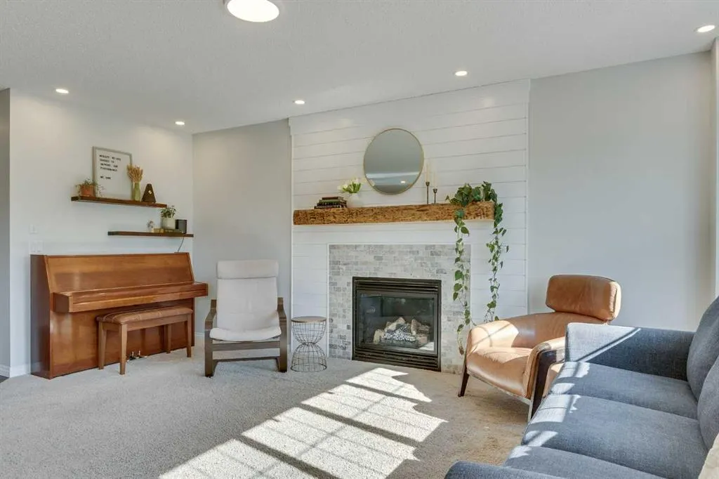 233 Cimarron Vista Way