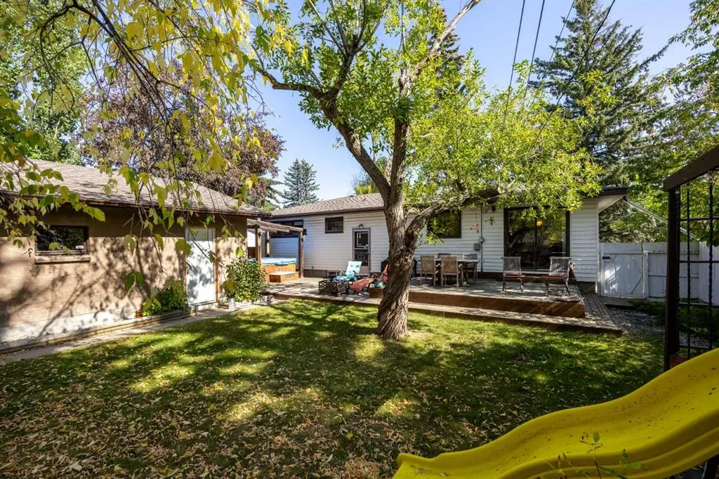 151 Waterloo Drive SW