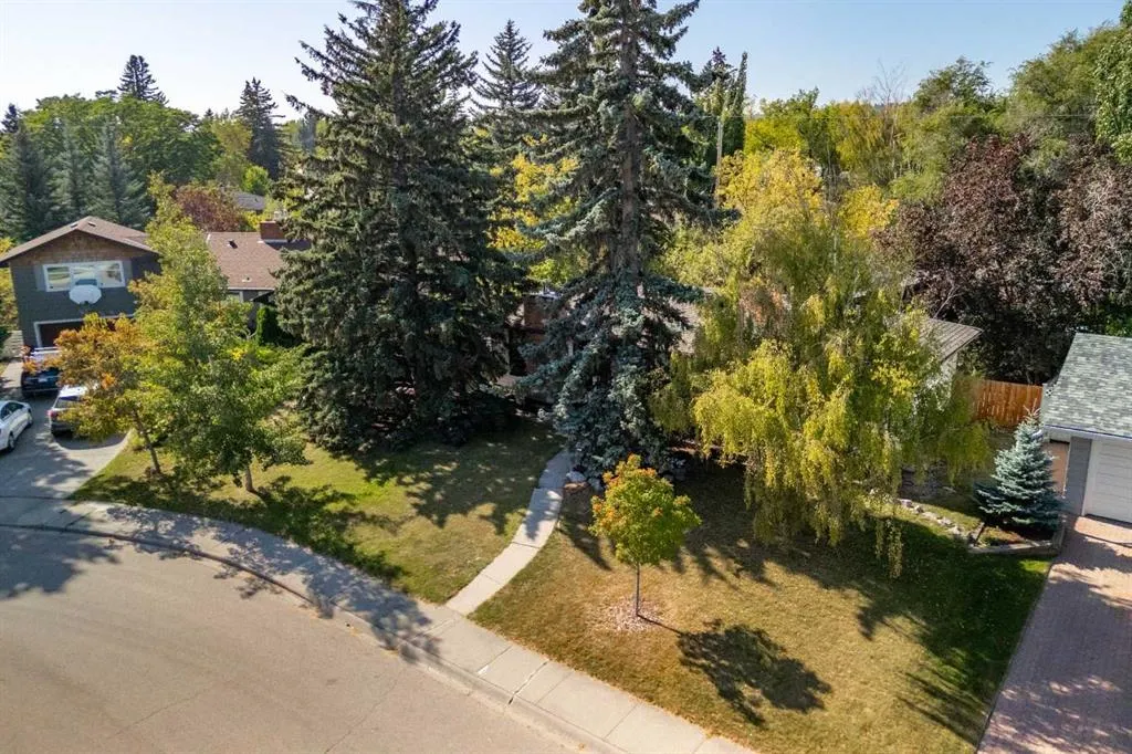 151 Waterloo Drive SW