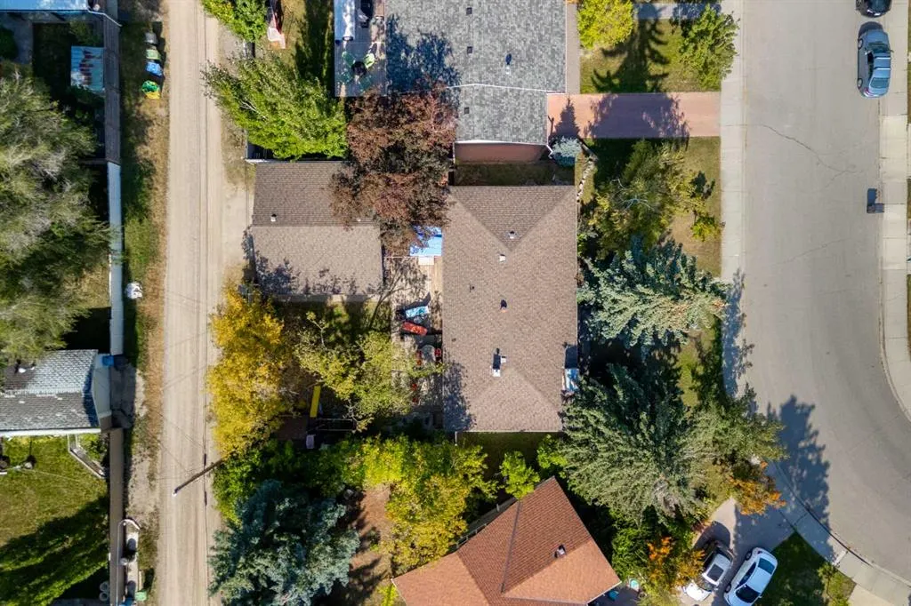 151 Waterloo Drive SW