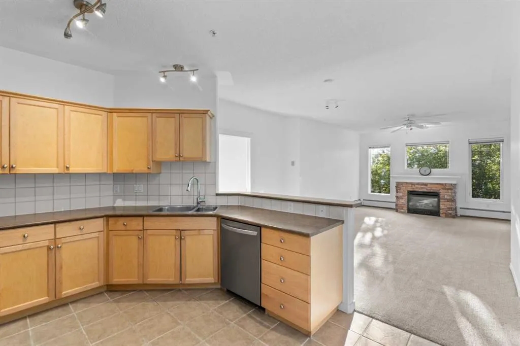 2416 Erlton Street SW, #303