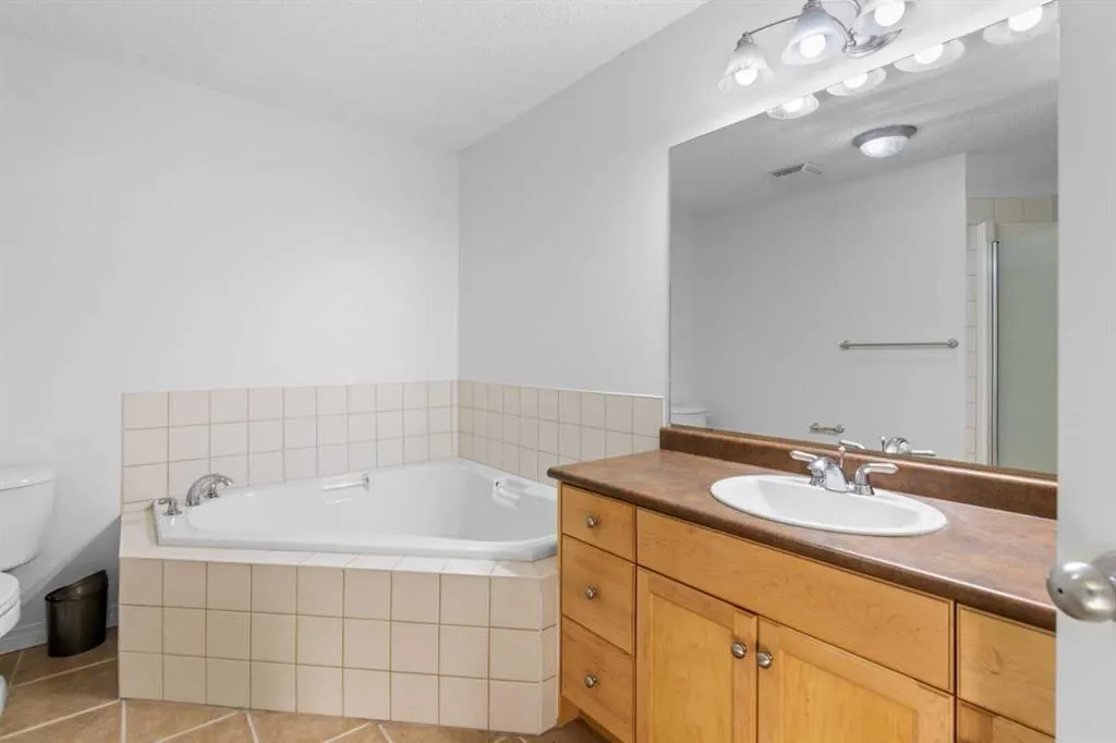 2416 Erlton Street SW, #303