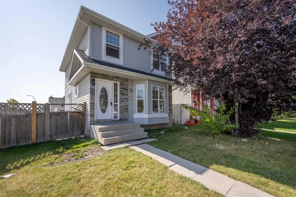 100 Tarington Park NE