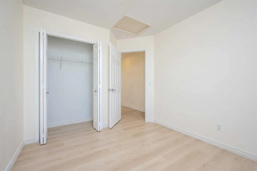 100 Tarington Park NE