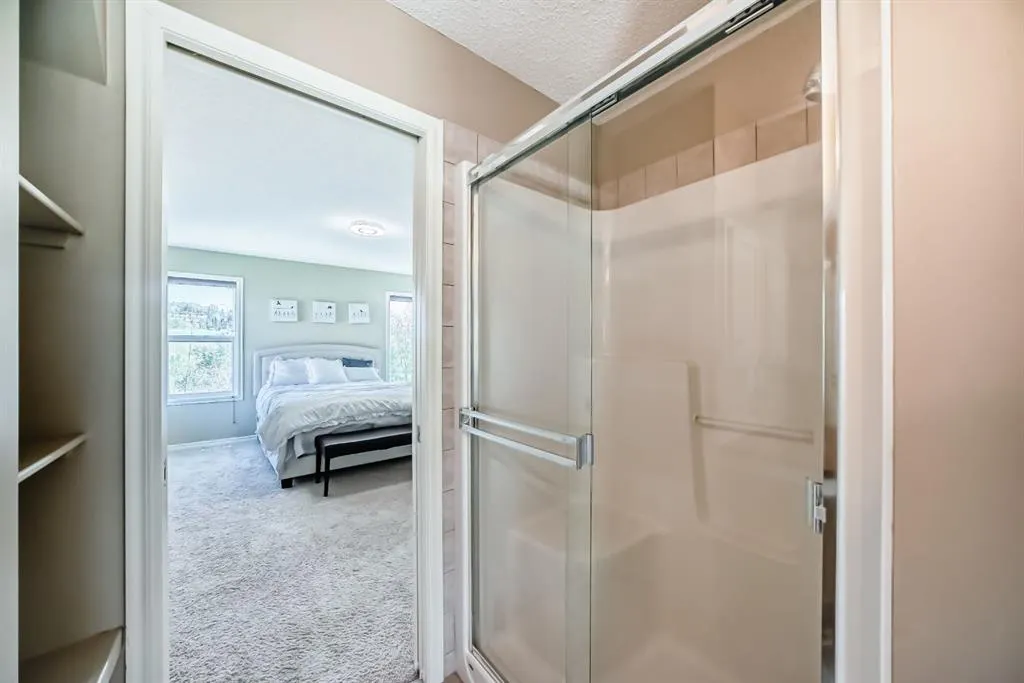 150 Tuscany Summit Heath NW