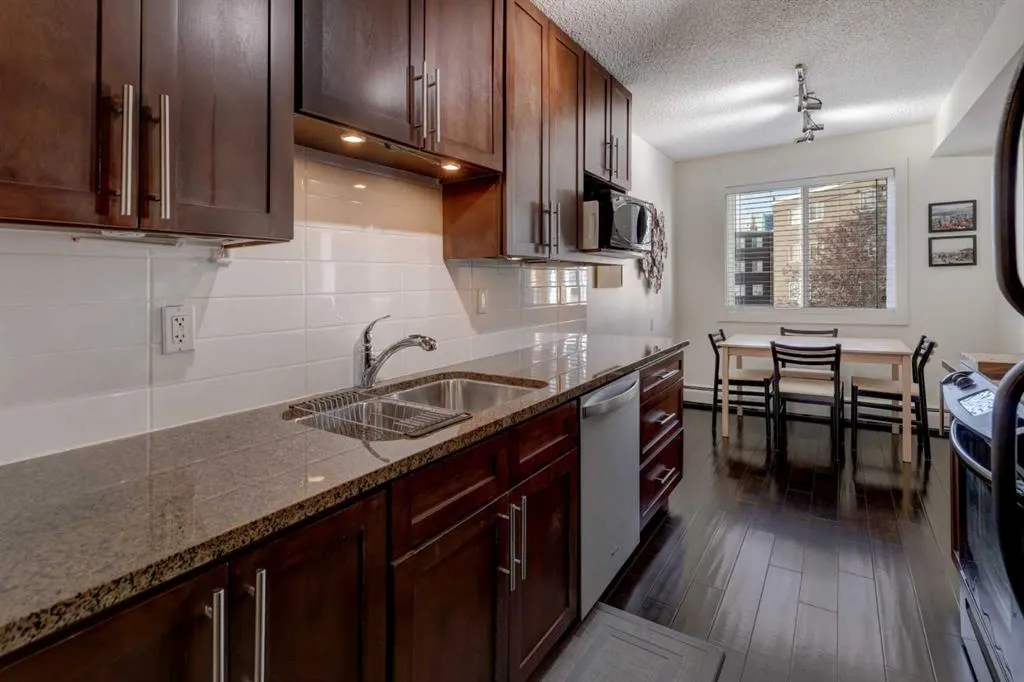 4455D Greenview Drive NE, #303