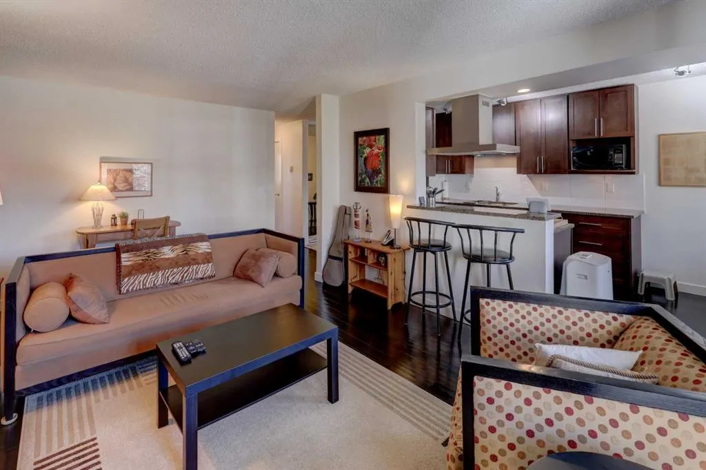 4455D Greenview Drive NE, #303
