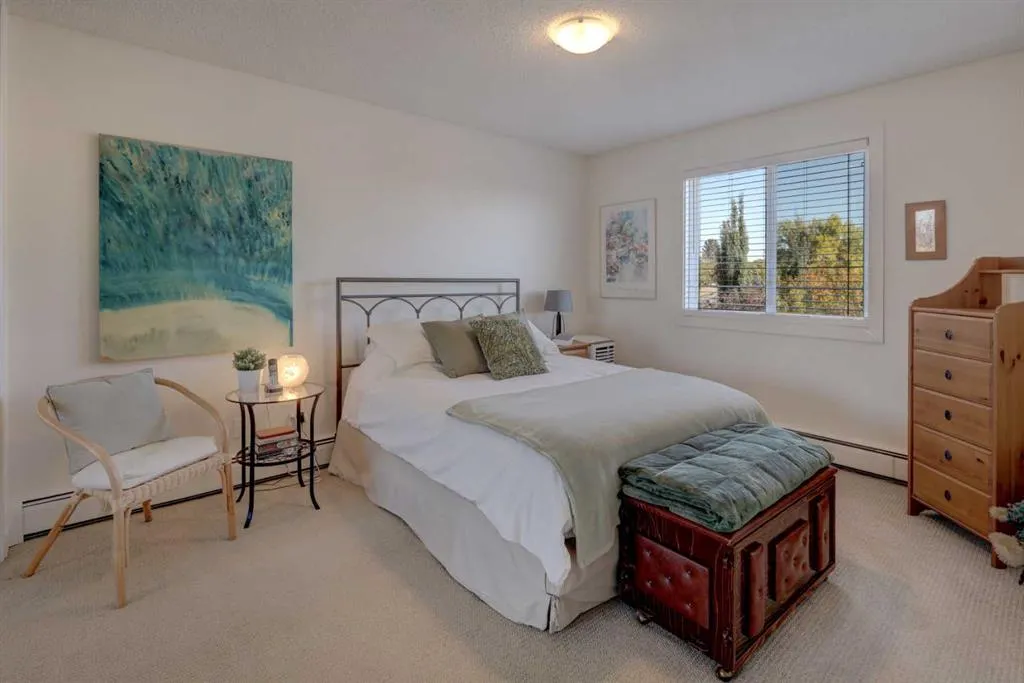 4455D Greenview Drive NE, #303