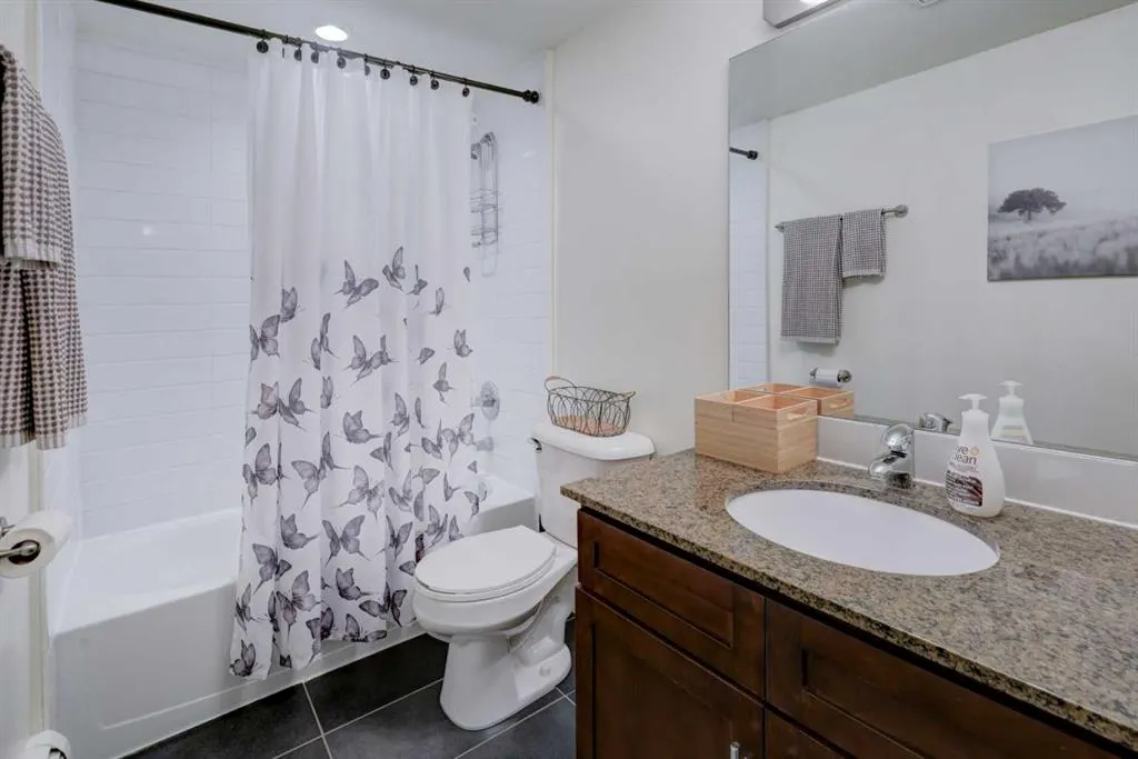 4455D Greenview Drive NE, #303