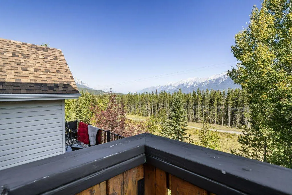 808 Lawrence Grassi Ridge
