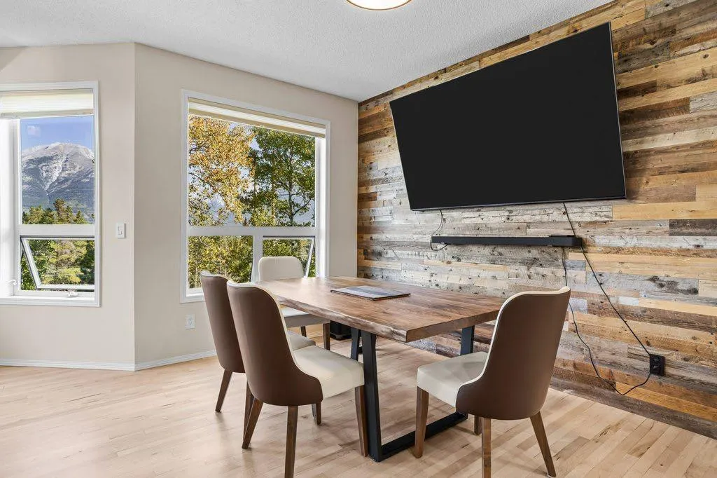 808 Lawrence Grassi Ridge