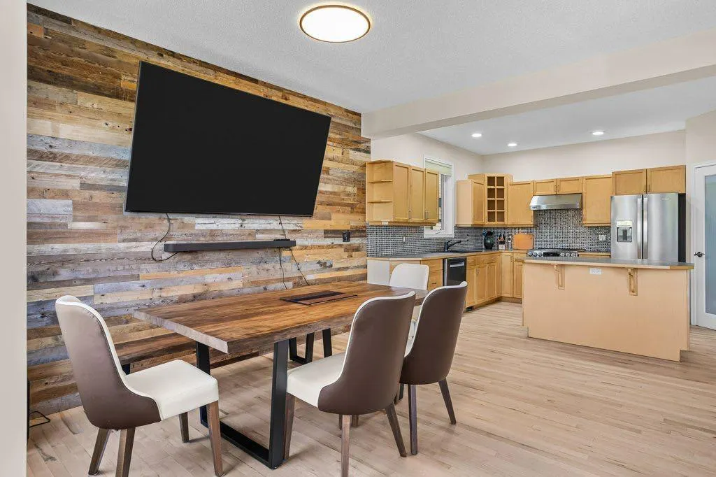 808 Lawrence Grassi Ridge