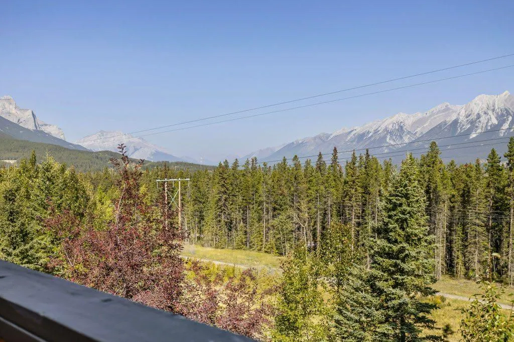 808 Lawrence Grassi Ridge