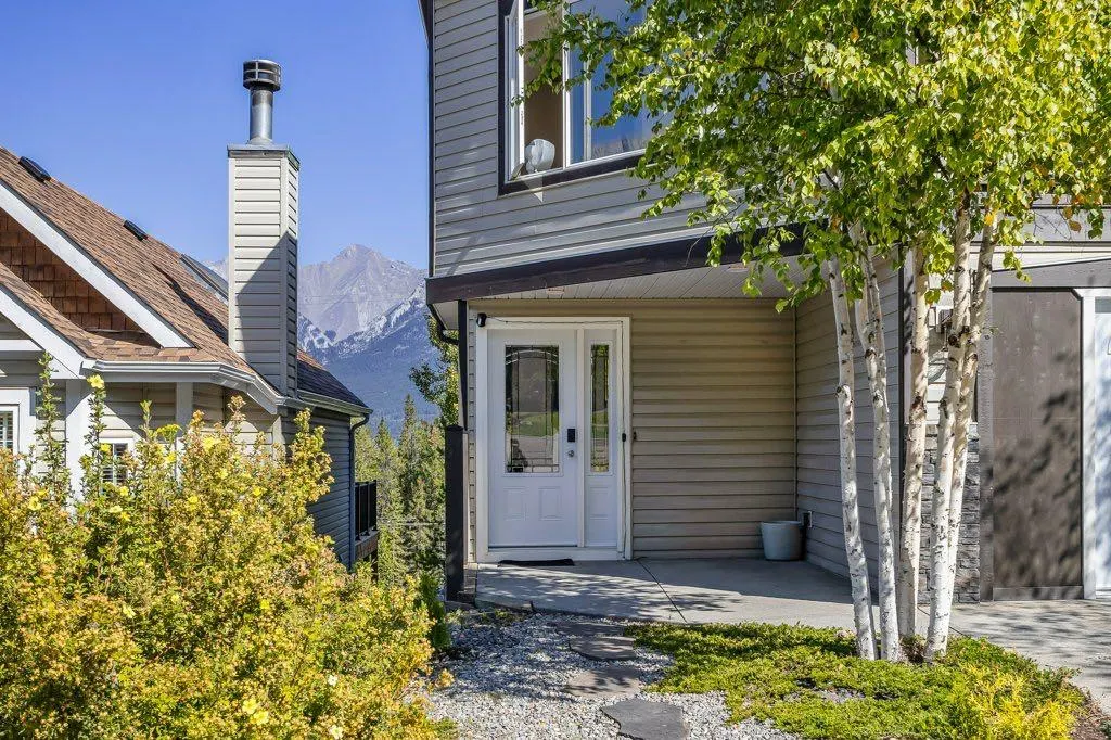 808 Lawrence Grassi Ridge