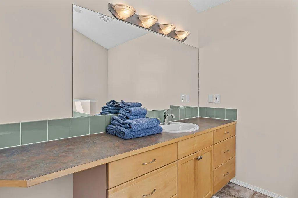 808 Lawrence Grassi Ridge