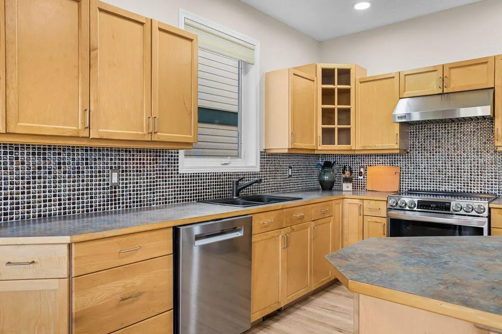 808 Lawrence Grassi Ridge