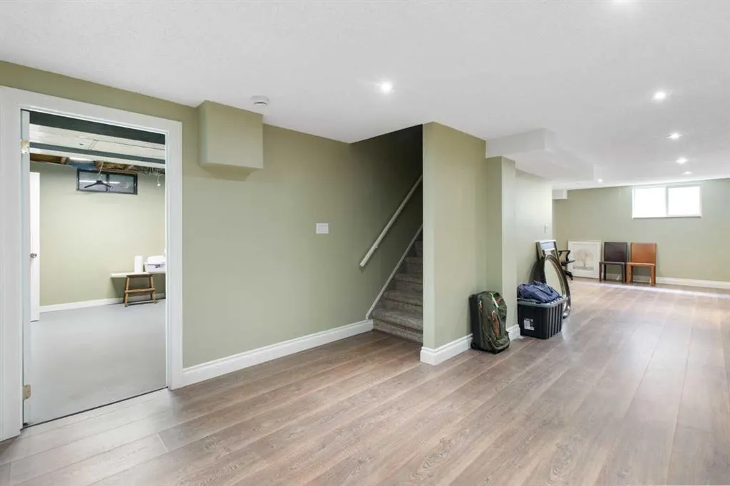152 Lake Mead Crescent SE