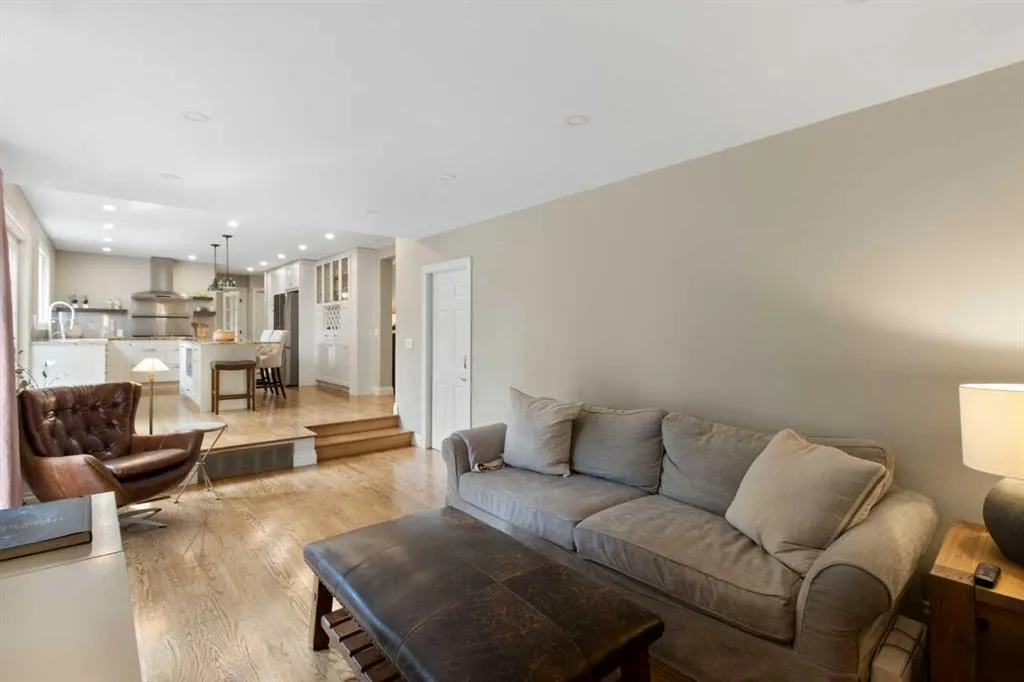 152 Lake Mead Crescent SE