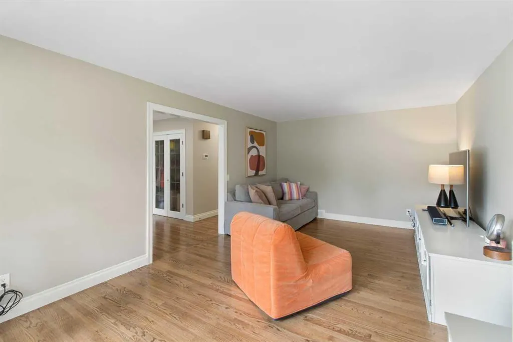 152 Lake Mead Crescent SE