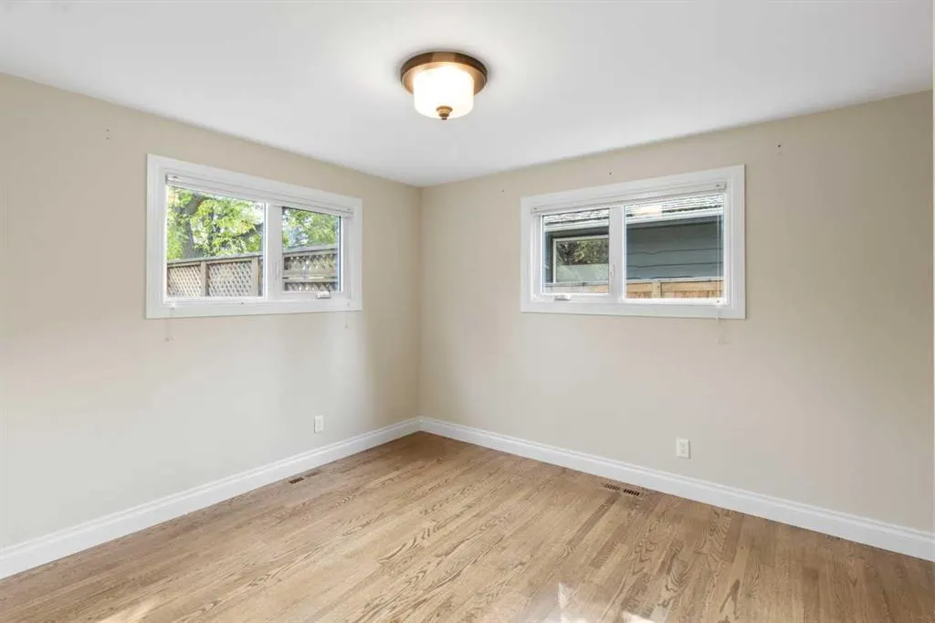 152 Lake Mead Crescent SE