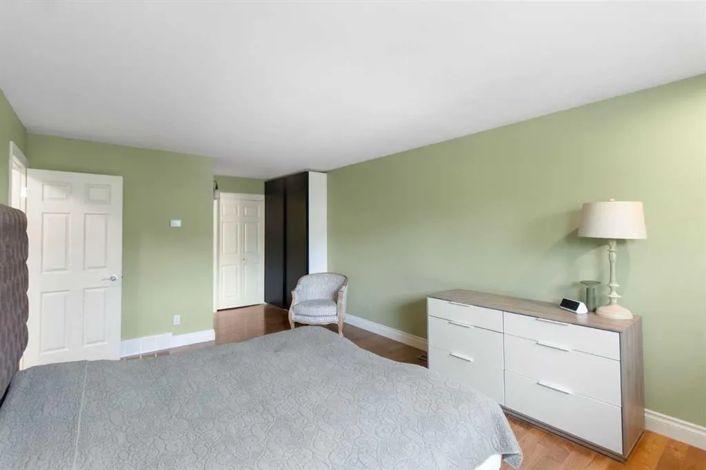 152 Lake Mead Crescent SE