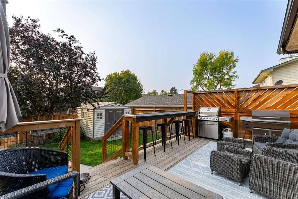 147 Midpark Drive SE