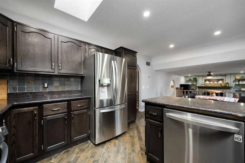 147 Midpark Drive SE