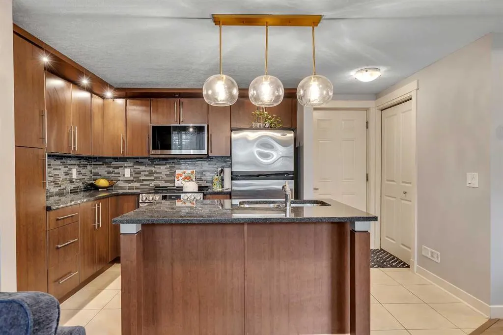 146 West Springs Road SW
