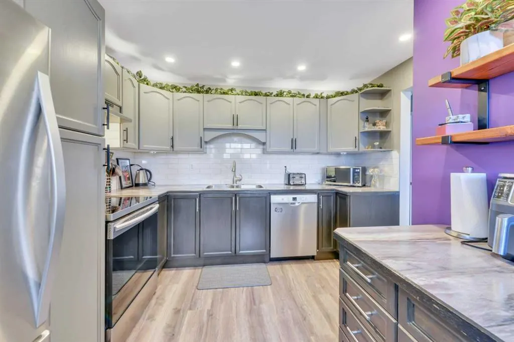 2 Greenham Drive