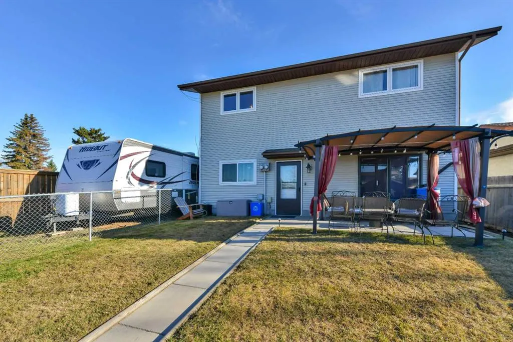 2 Greenham Drive