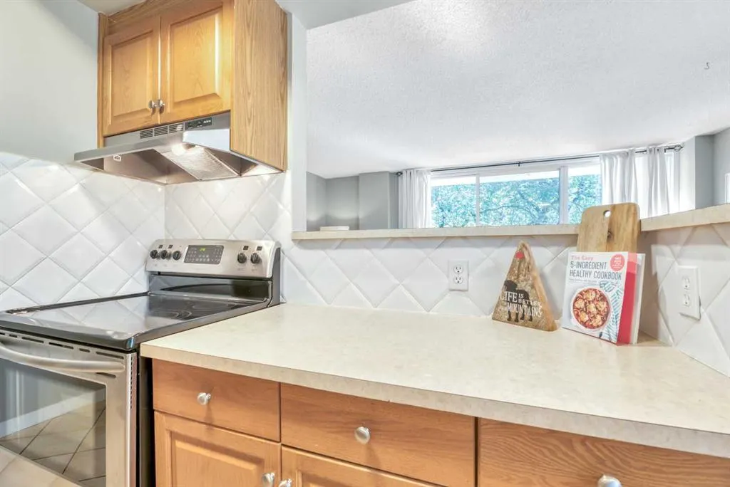 320 24 Avenue SW, #401