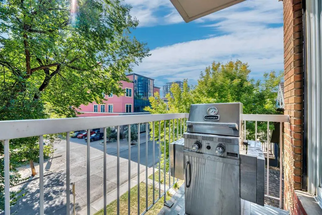 320 24 Avenue SW, #401