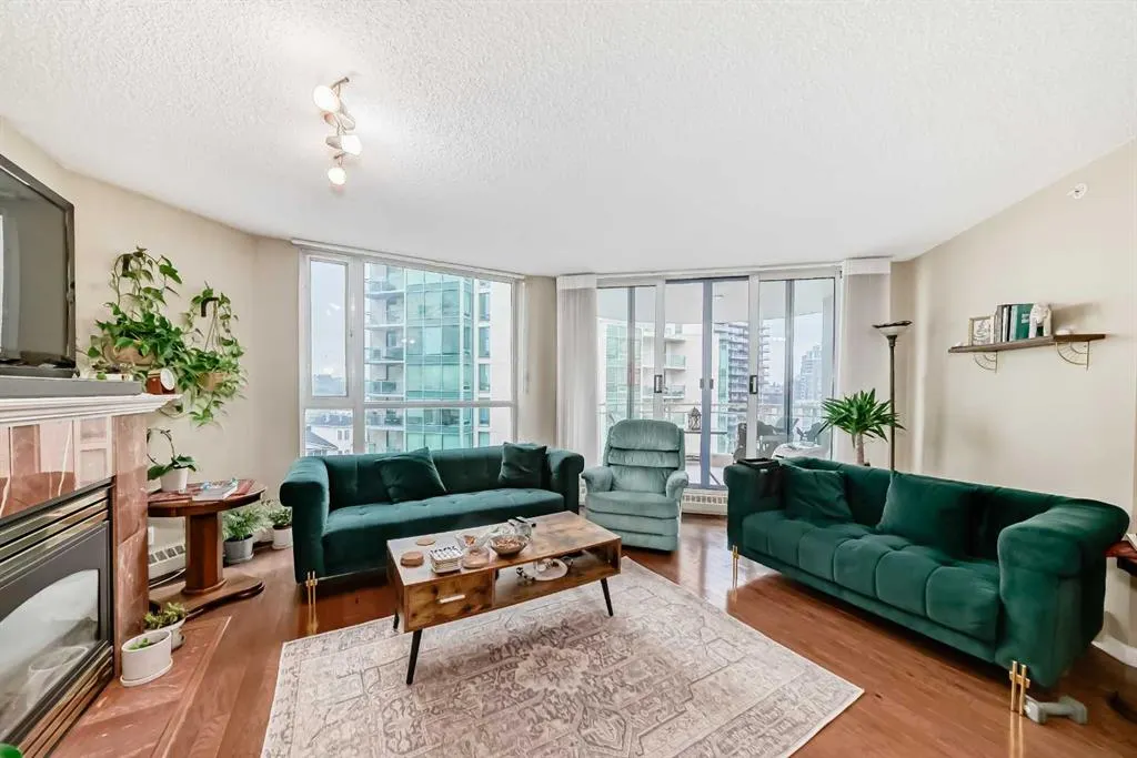 804 3 Avenue SW, #801