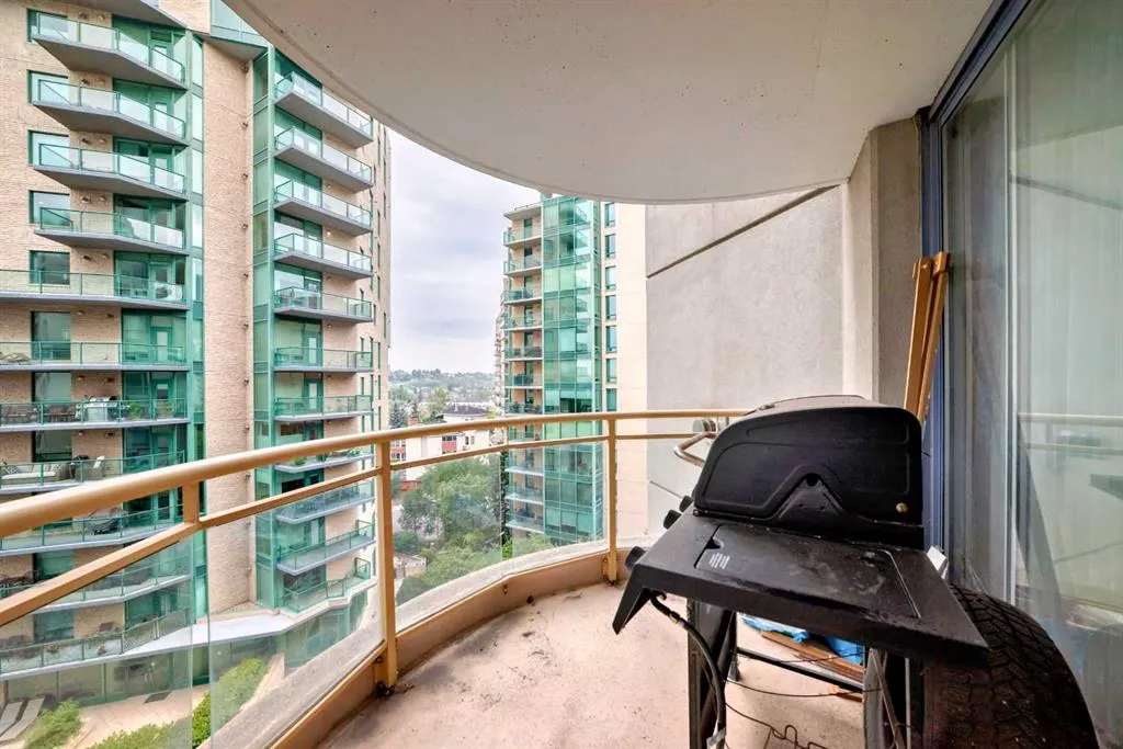 804 3 Avenue SW, #801