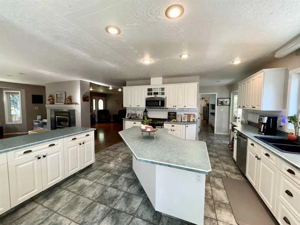 102 Range Road, #51207