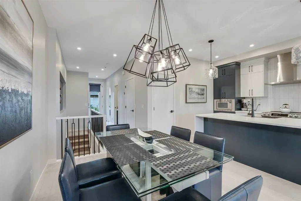 709 Marine Drive SE