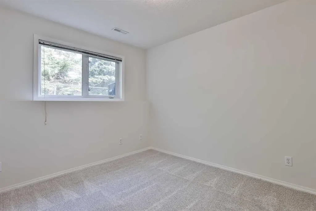 545 9 Avenue N, #4