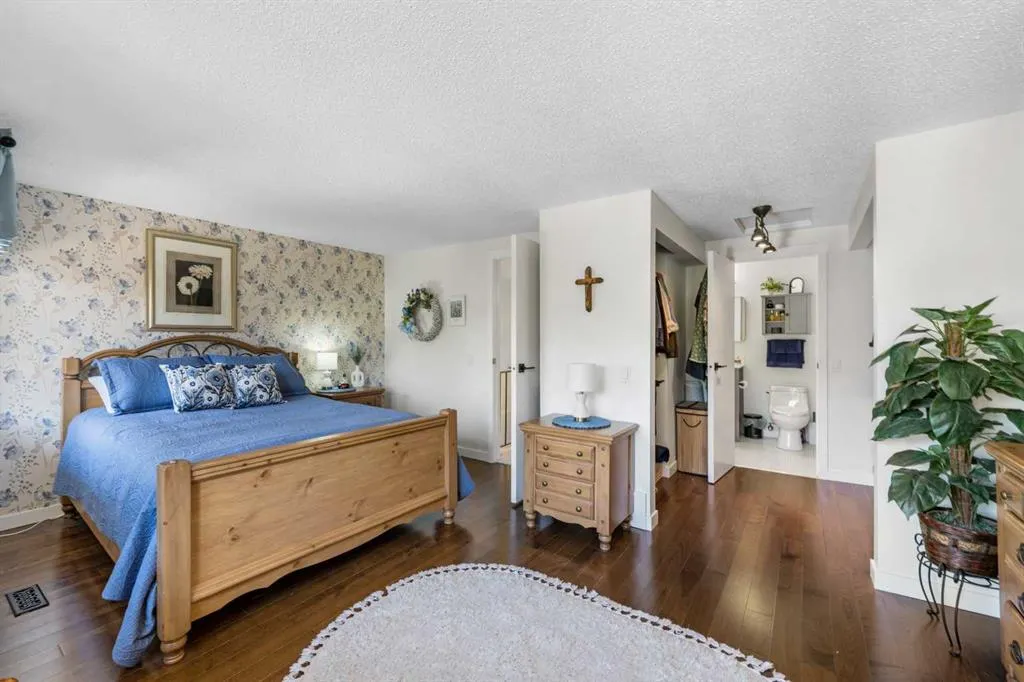 210 Queenston Heights SE
