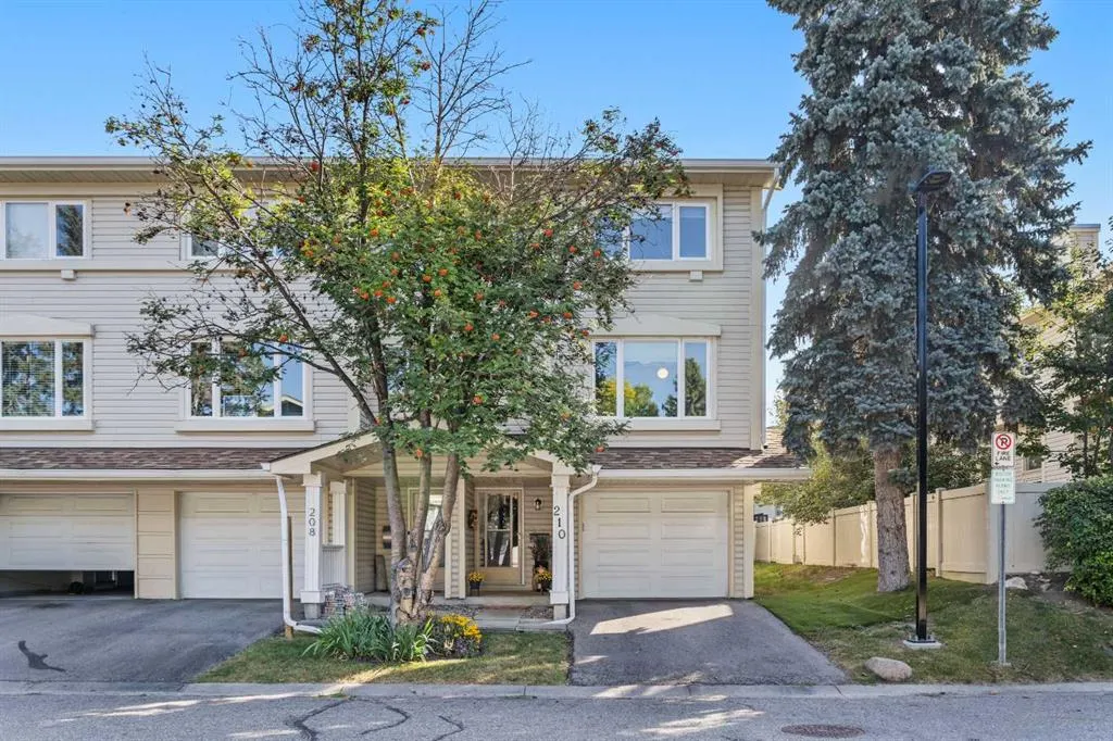 210 Queenston Heights SE