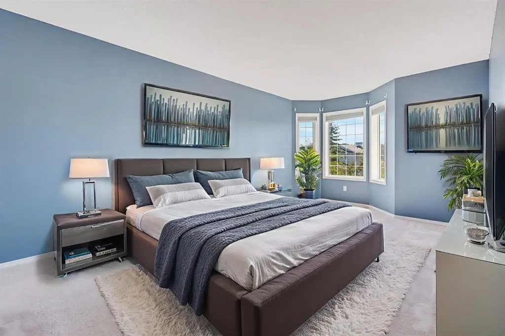 26 River Rock Crescent SE