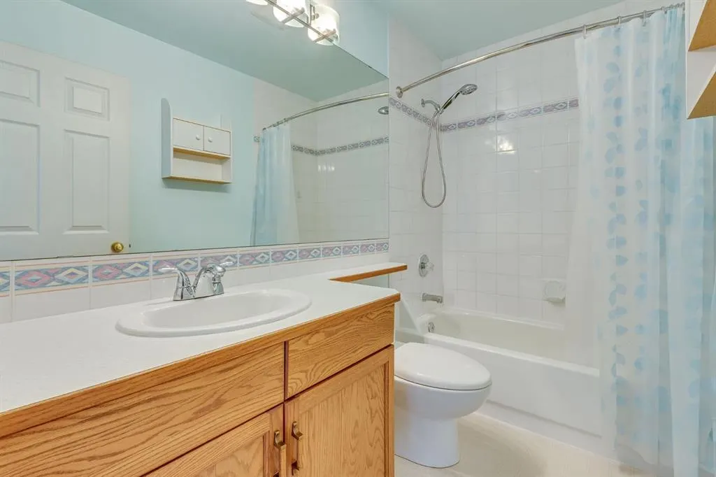 26 River Rock Crescent SE