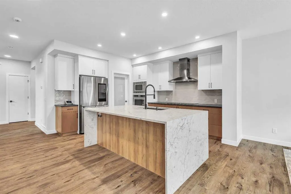 53 Amblehurst Gardens NW