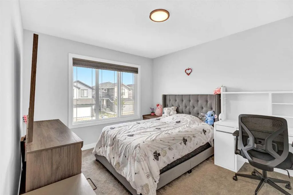 53 Amblehurst Gardens NW