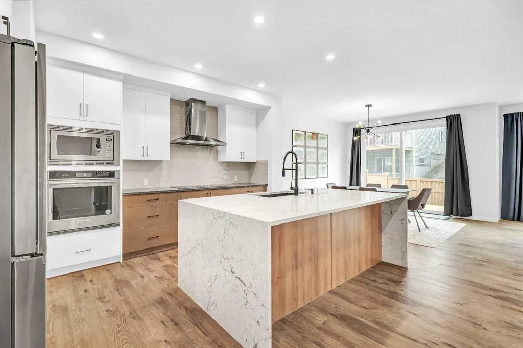 53 Amblehurst Gardens NW