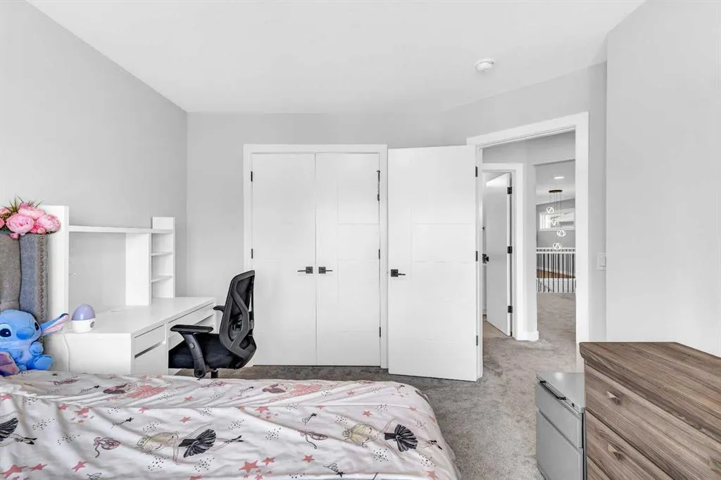 53 Amblehurst Gardens NW