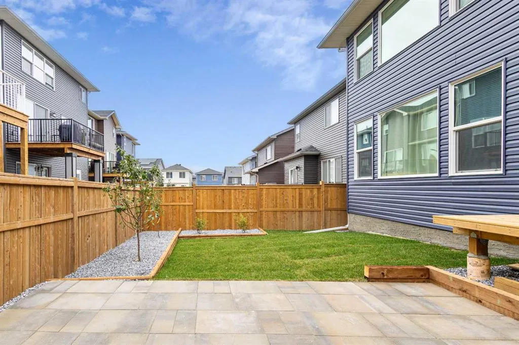 53 Amblehurst Gardens NW